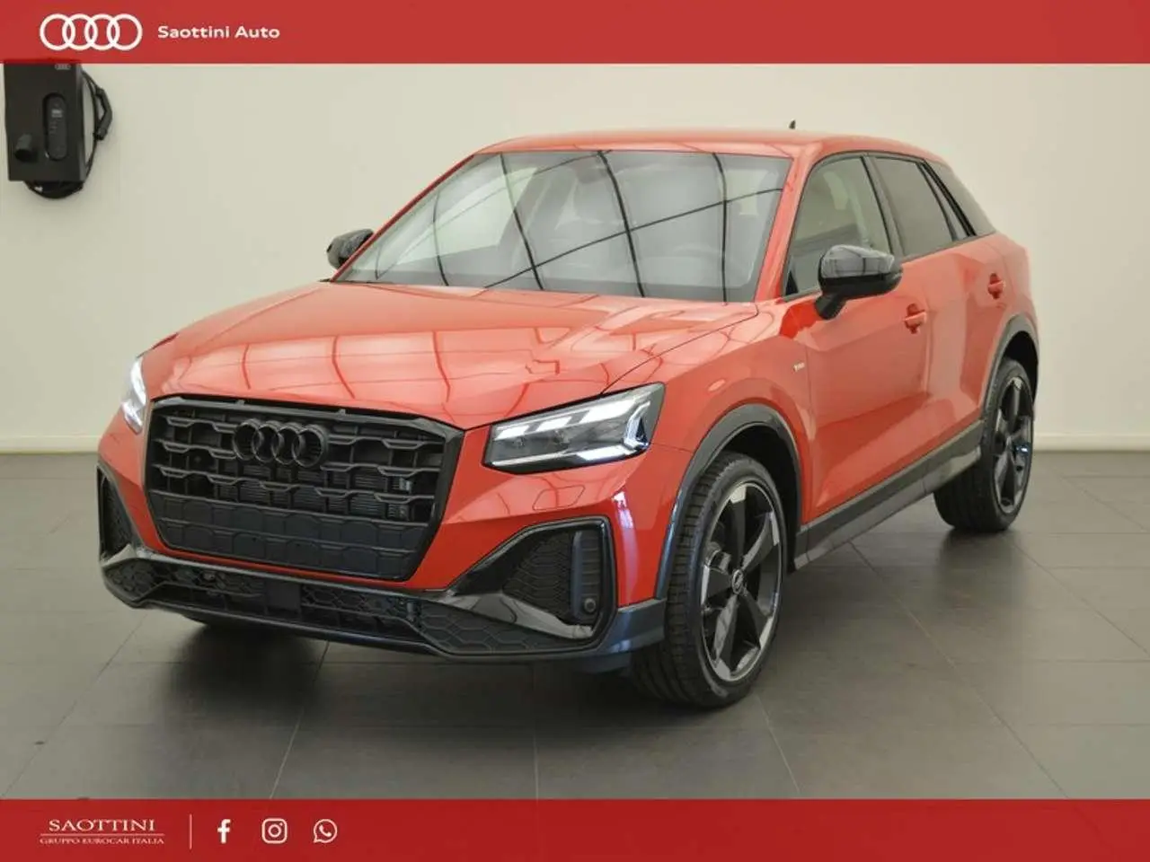 Photo 1 : Audi Q2 2024 Petrol