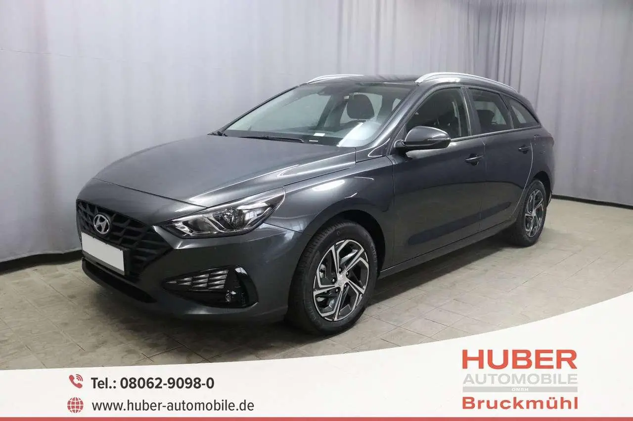 Photo 1 : Hyundai I30 2024 Petrol