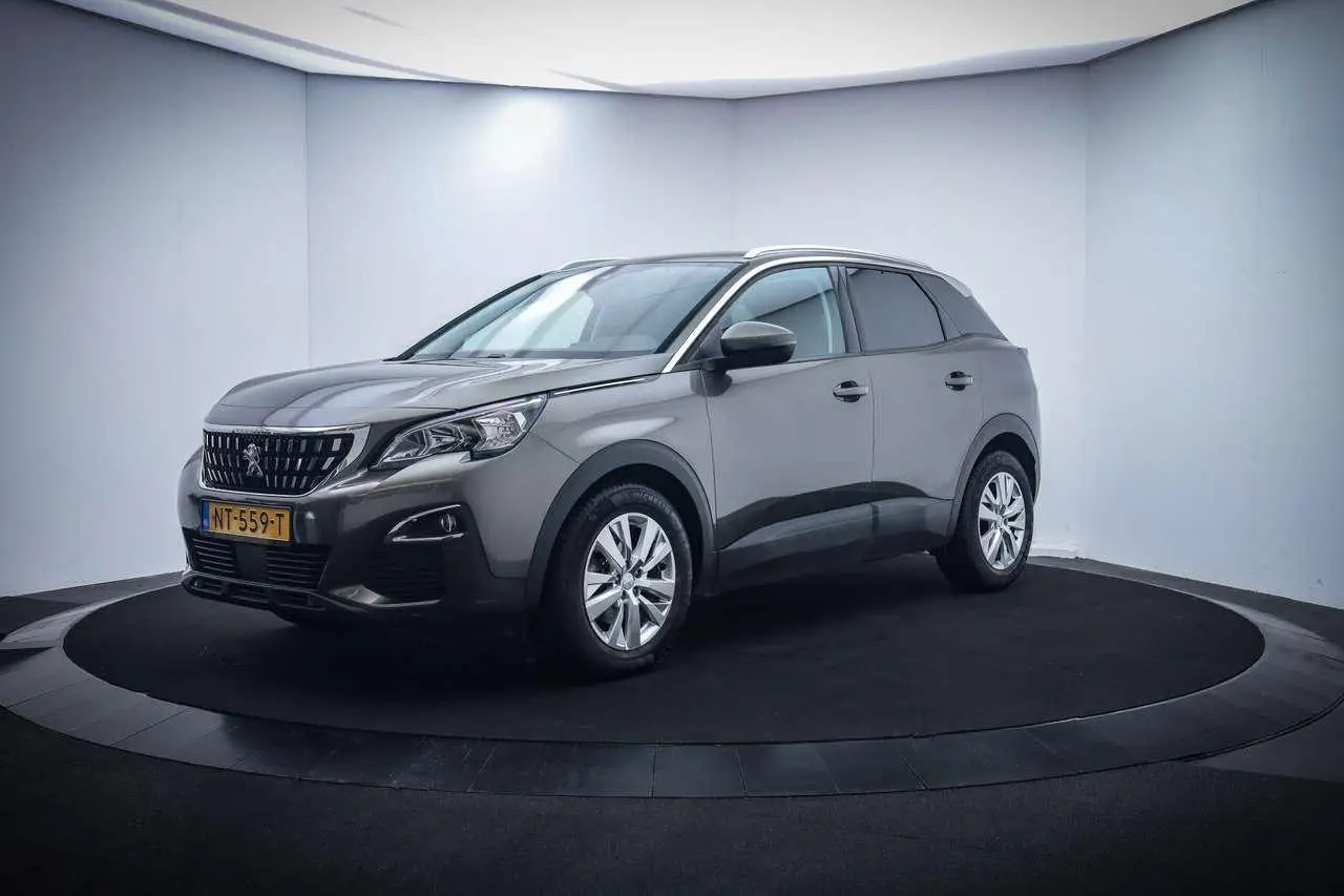 Photo 1 : Peugeot 3008 2017 Essence