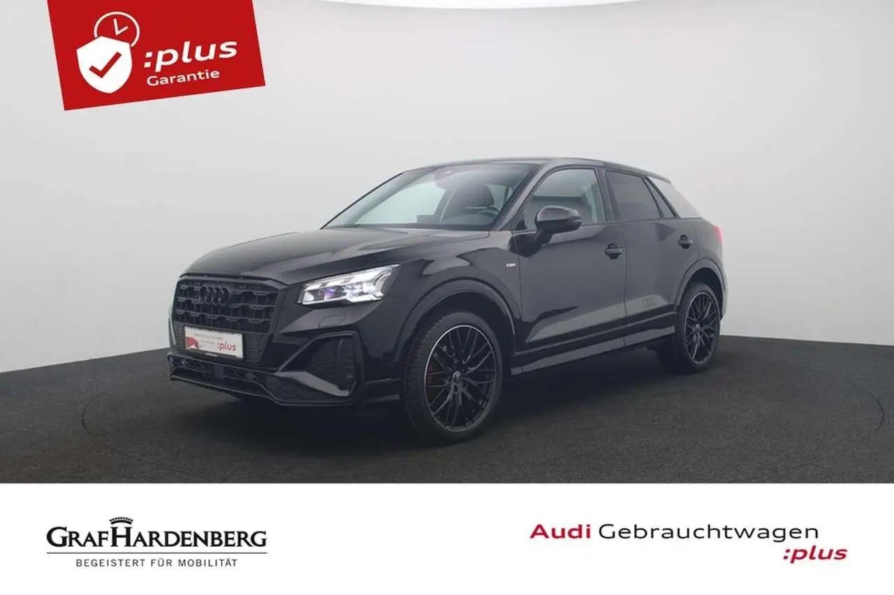 Photo 1 : Audi Q2 2023 Petrol