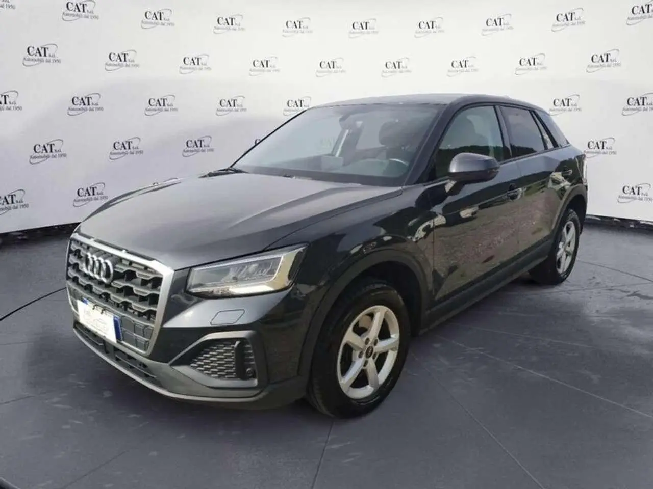 Photo 1 : Audi Q2 2022 Diesel