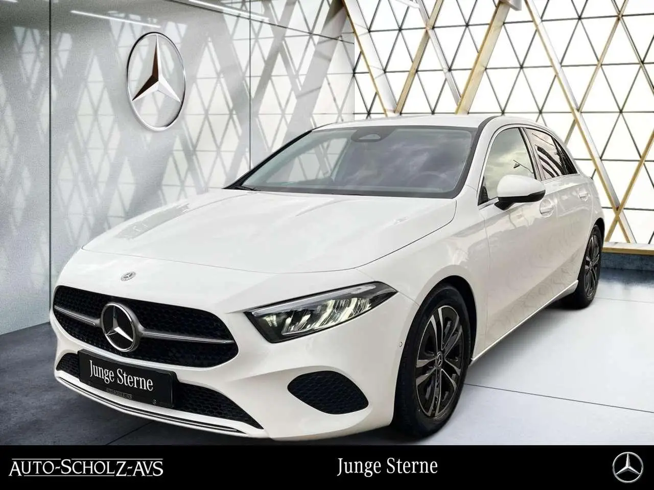 Photo 1 : Mercedes-benz Classe A 2023 Petrol