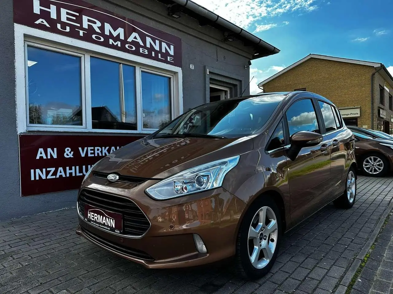 Photo 1 : Ford B-max 2015 Petrol