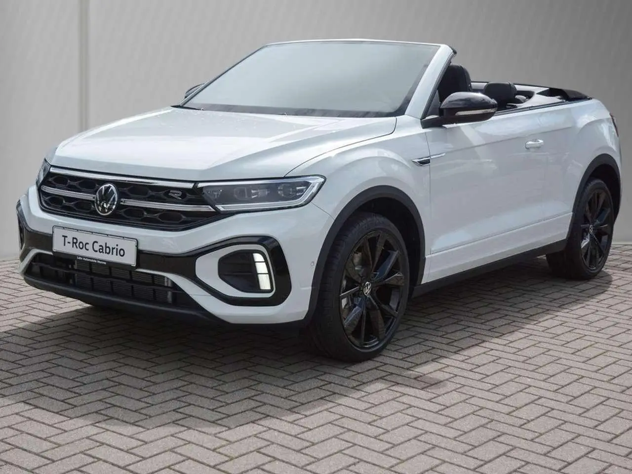 Photo 1 : Volkswagen T-roc 2024 Petrol