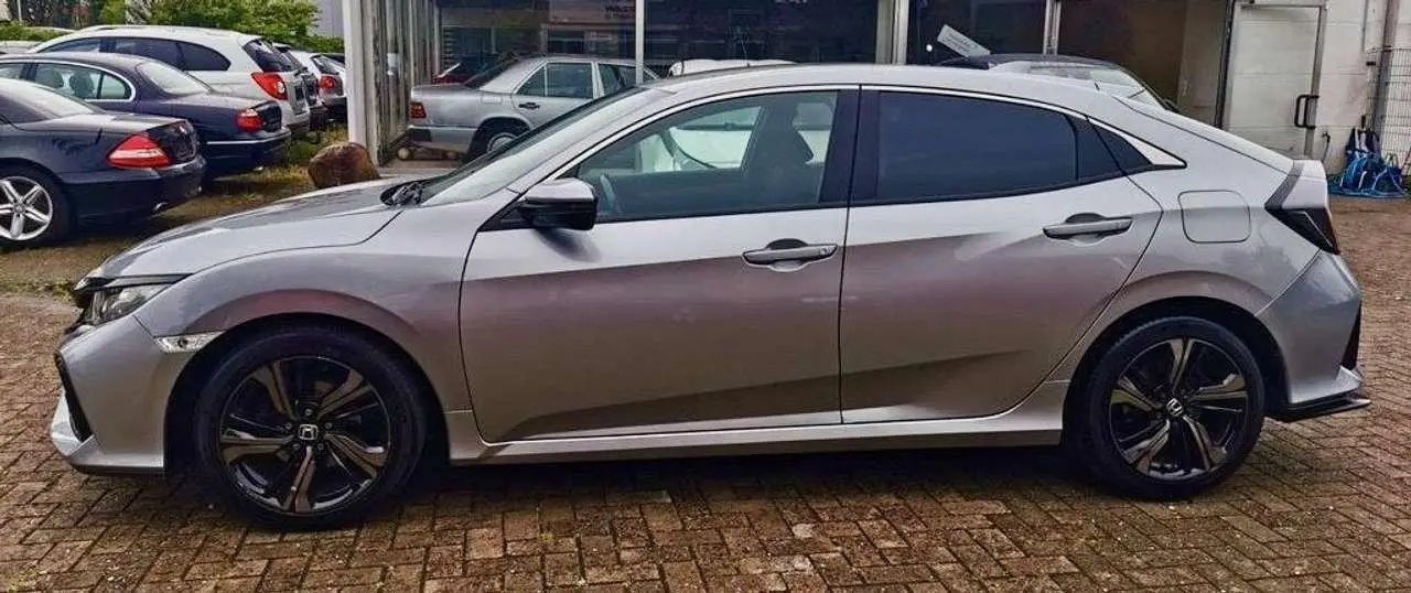 Photo 1 : Honda Civic 2018 Petrol