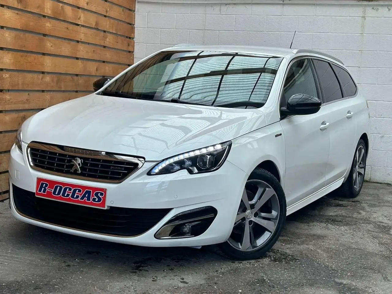 Photo 1 : Peugeot 308 2017 Essence