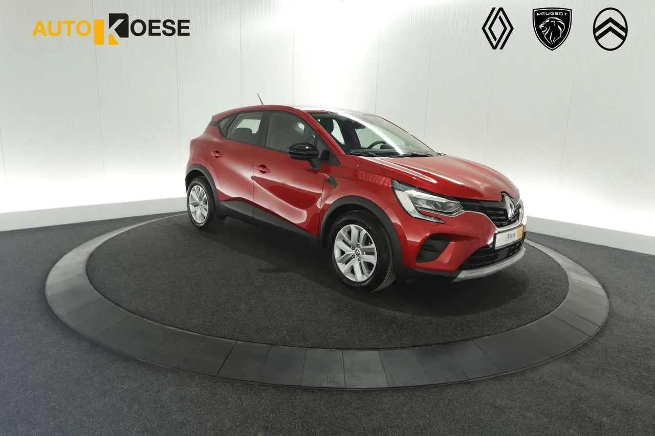 Photo 1 : Renault Captur 2024 Essence