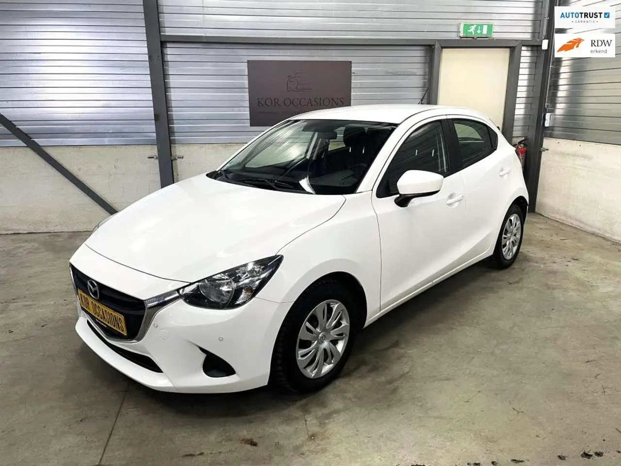 Photo 1 : Mazda 2 2015 Essence