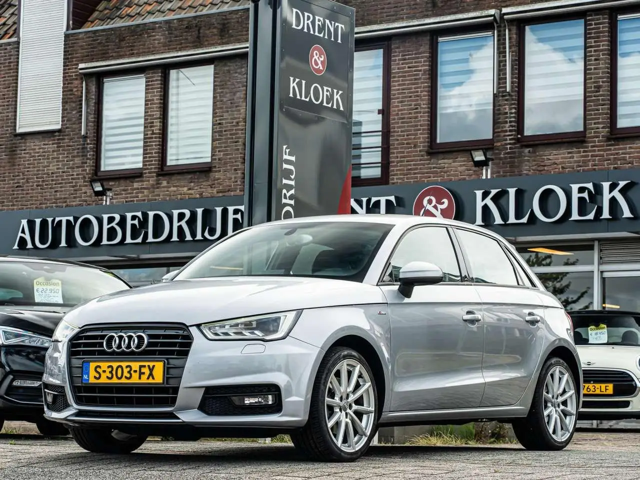 Photo 1 : Audi A1 2017 Petrol