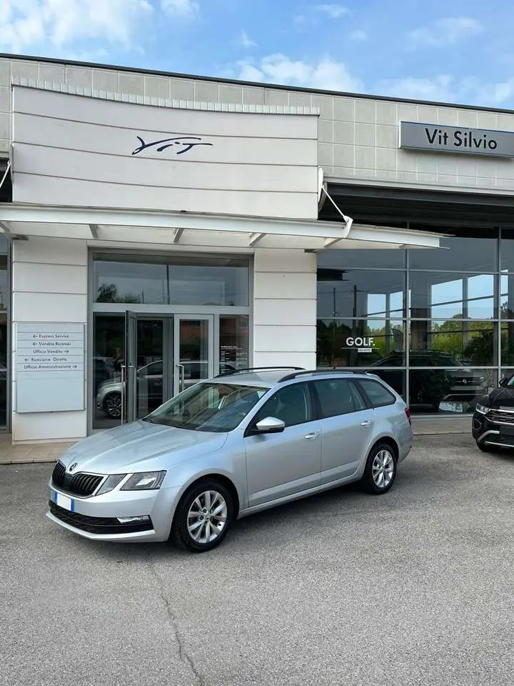 Photo 1 : Skoda Octavia 2019 Diesel