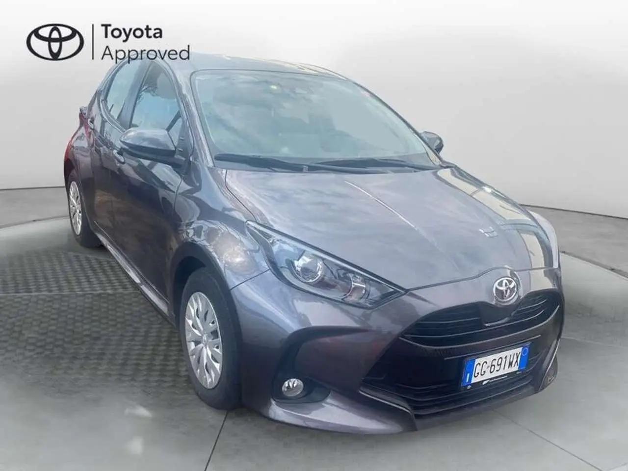 Photo 1 : Toyota Yaris 2021 Essence