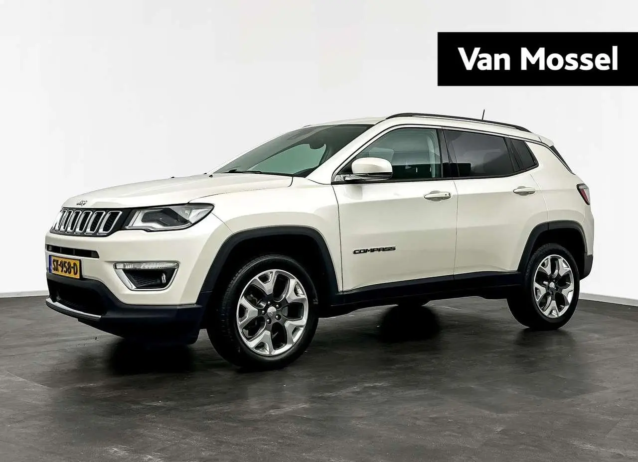 Photo 1 : Jeep Compass 2018 Petrol