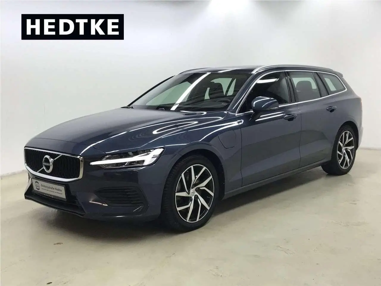 Photo 1 : Volvo V60 2020 Hybride