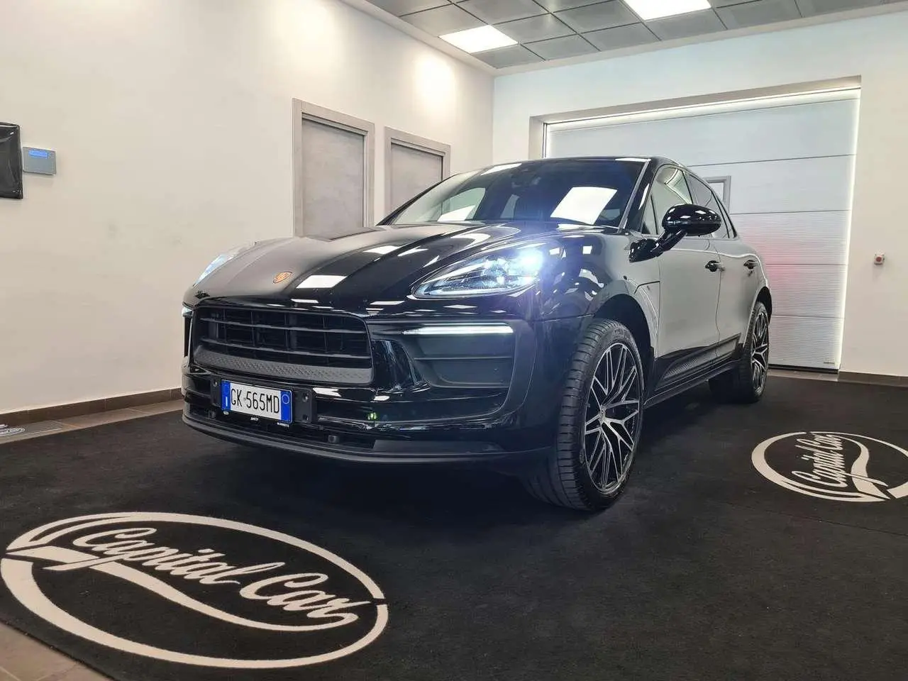 Photo 1 : Porsche Macan 2022 Essence