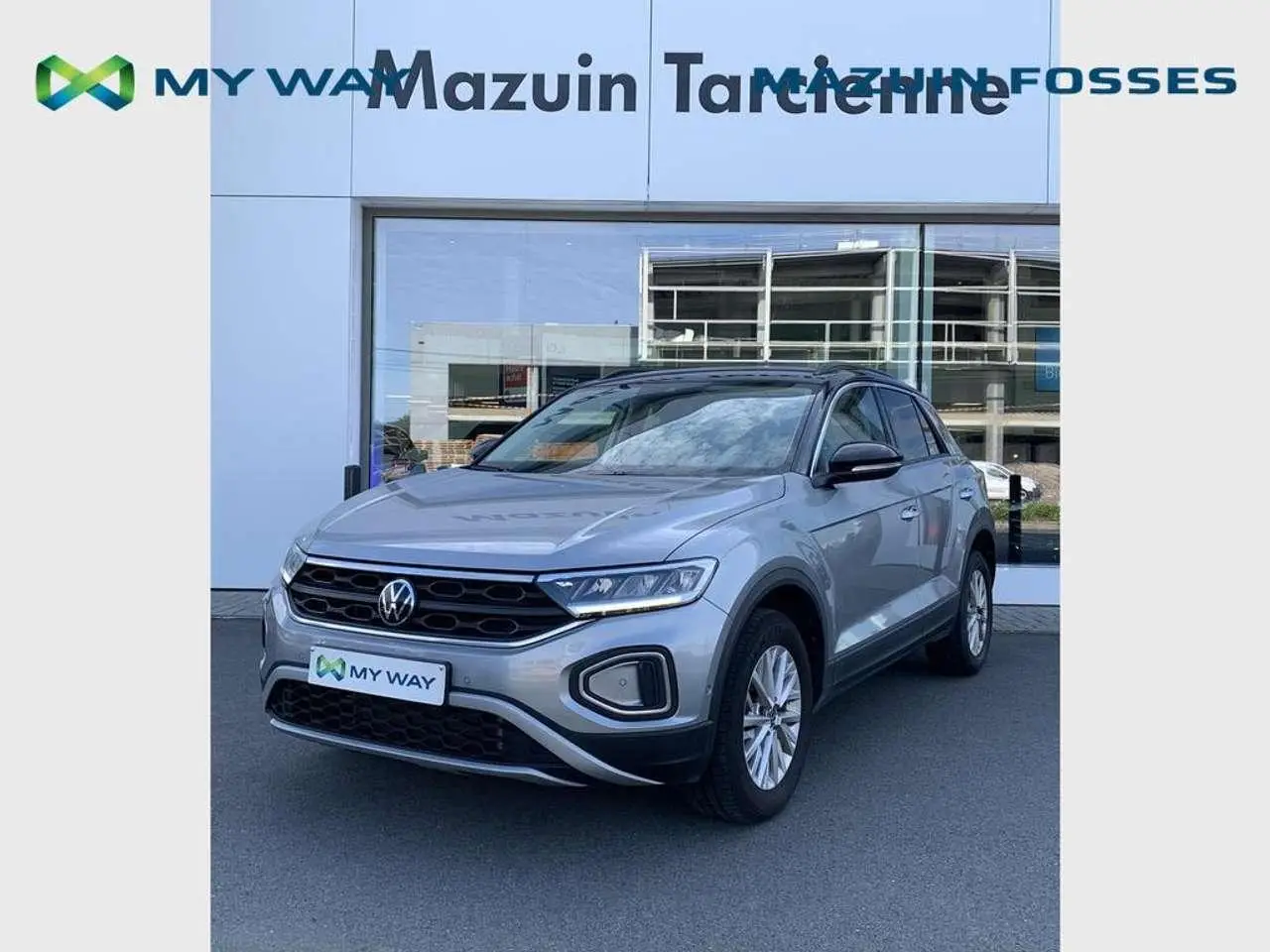 Photo 1 : Volkswagen T-roc 2023 Petrol