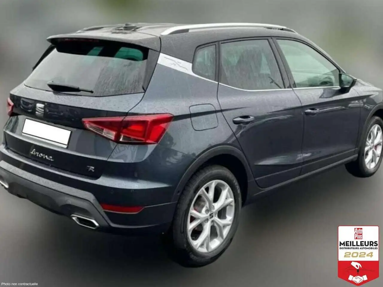 Photo 1 : Seat Arona 2024 Petrol