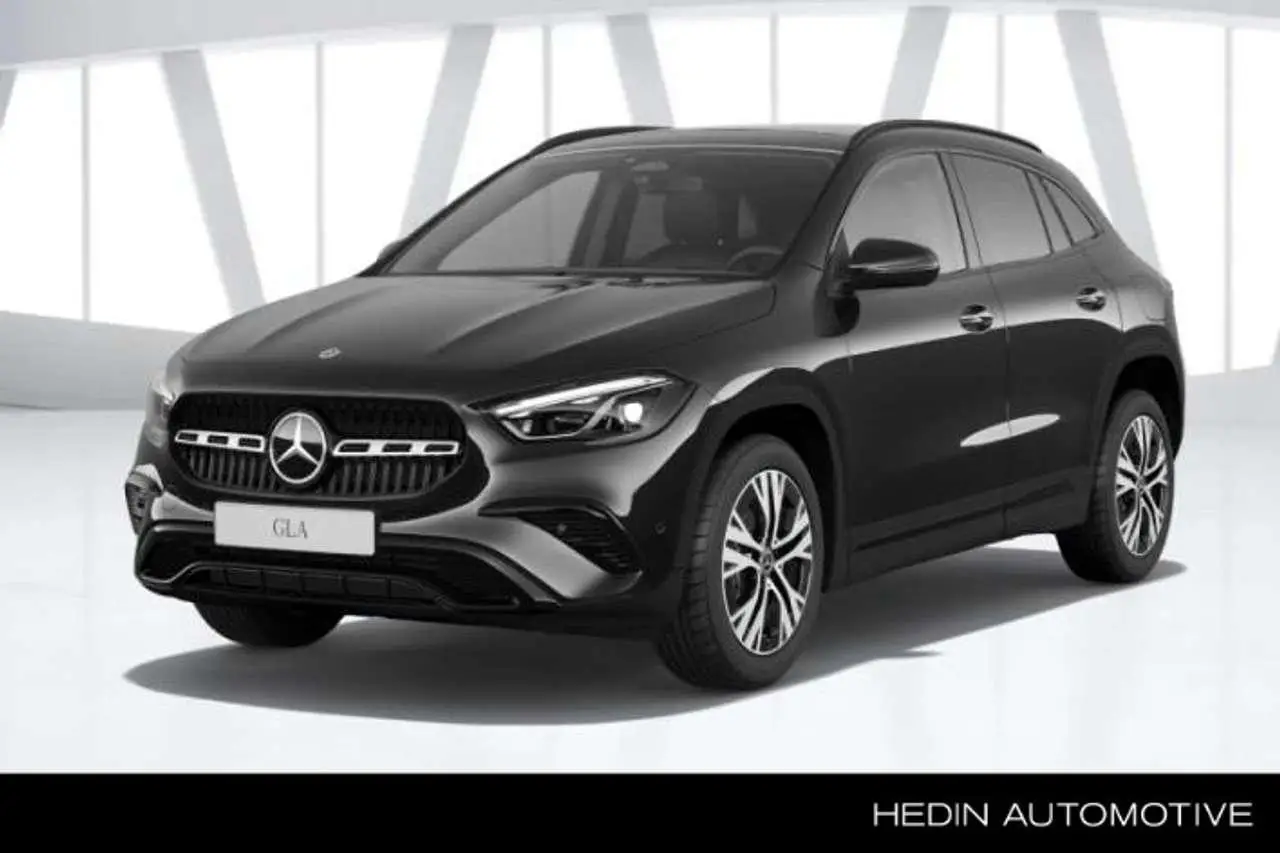 Photo 1 : Mercedes-benz Classe Gla 2024 Petrol