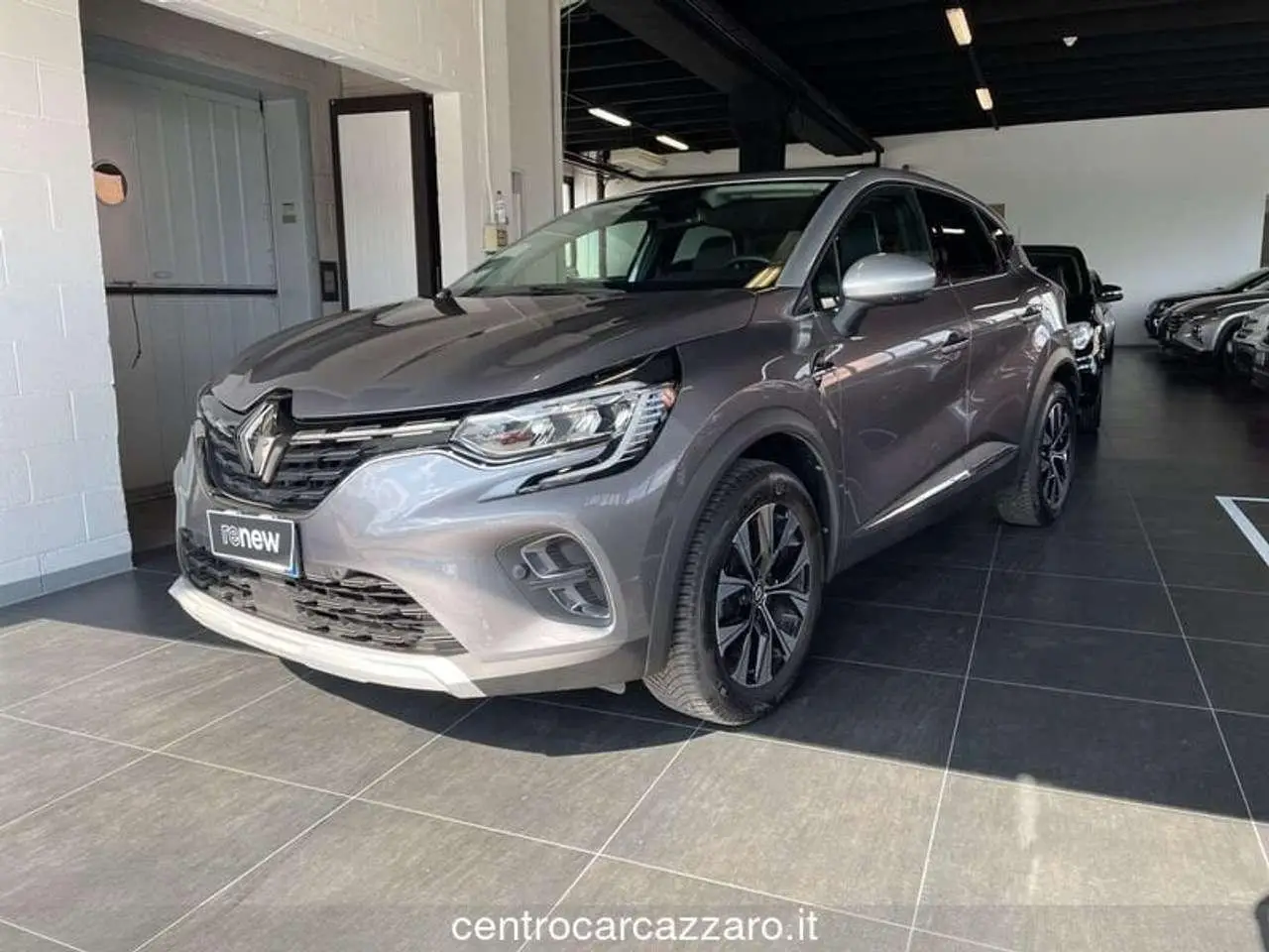 Photo 1 : Renault Captur 2023 Petrol