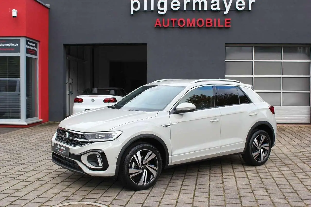 Photo 1 : Volkswagen T-roc 2024 Petrol