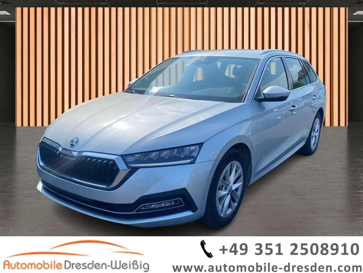 Photo 1 : Skoda Octavia 2024 Essence