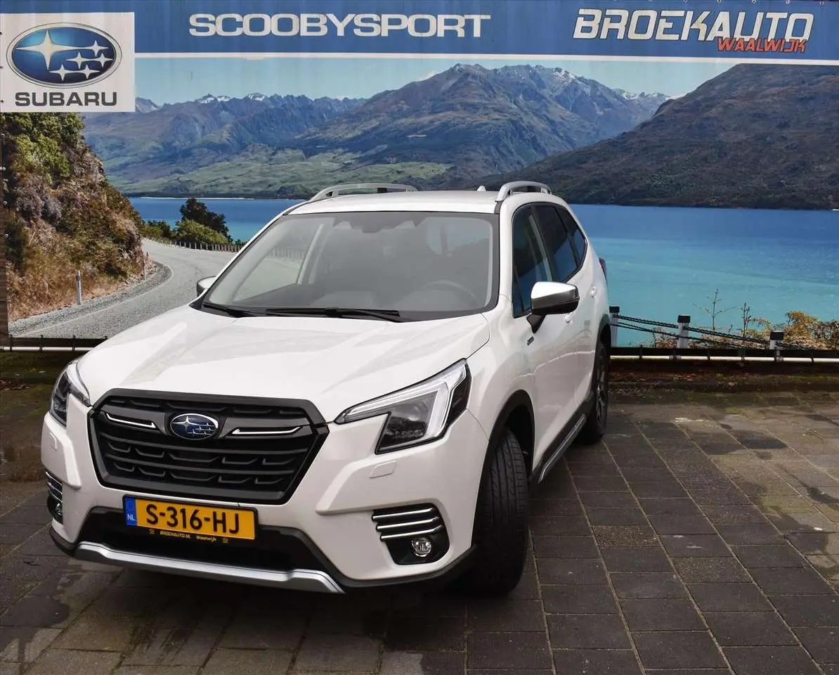 Photo 1 : Subaru Forester 2022 Hybrid