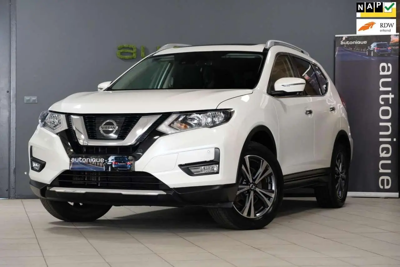 Photo 1 : Nissan X-trail 2018 Essence