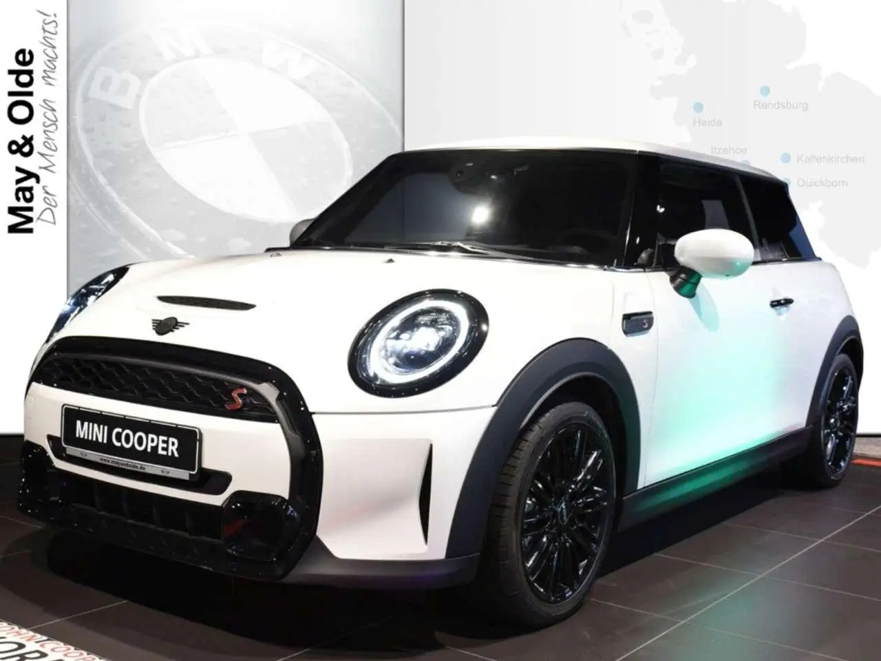 Photo 1 : Mini Cooper 2024 Petrol