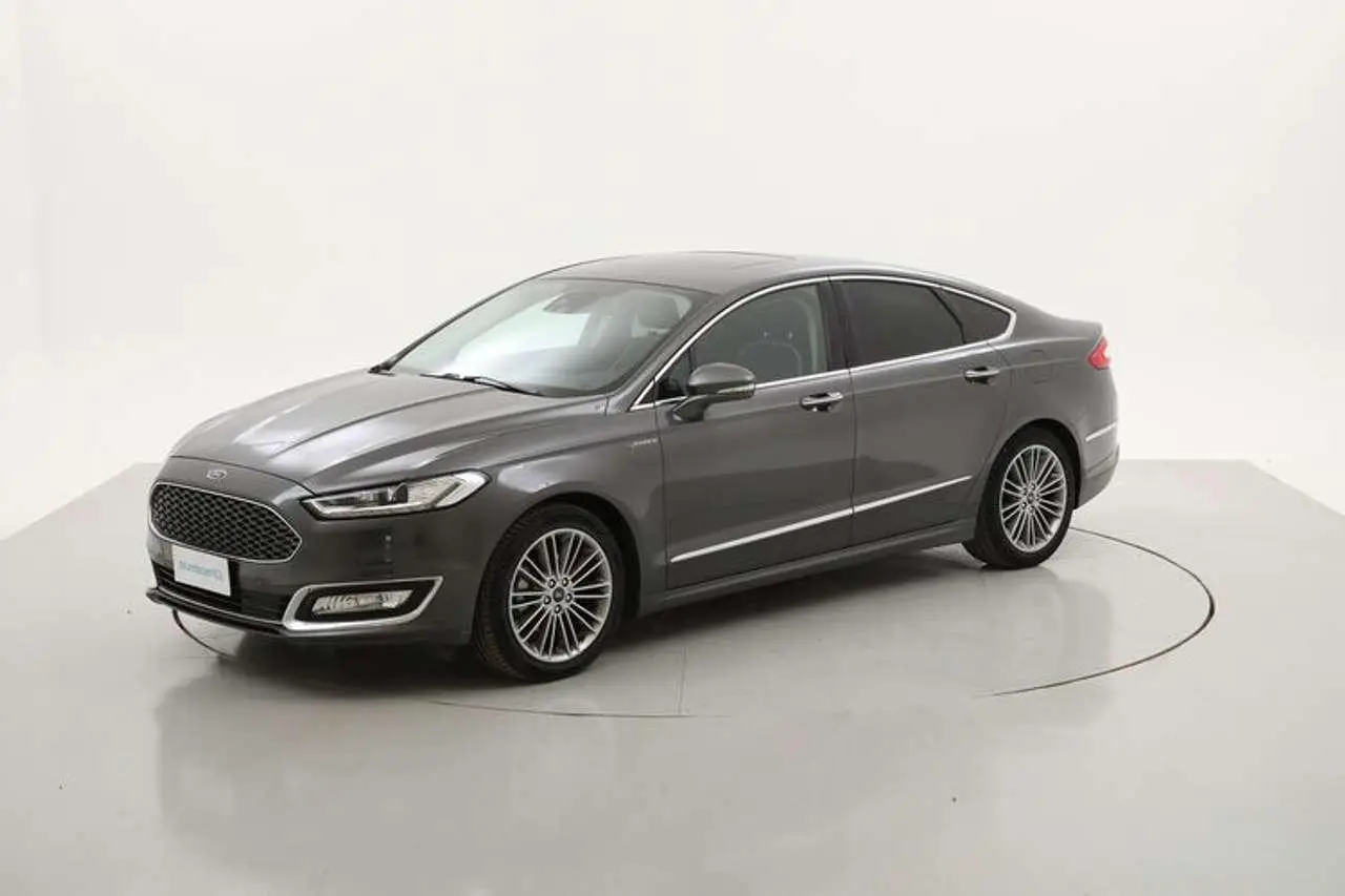 Photo 1 : Ford Mondeo 2018 Hybrid