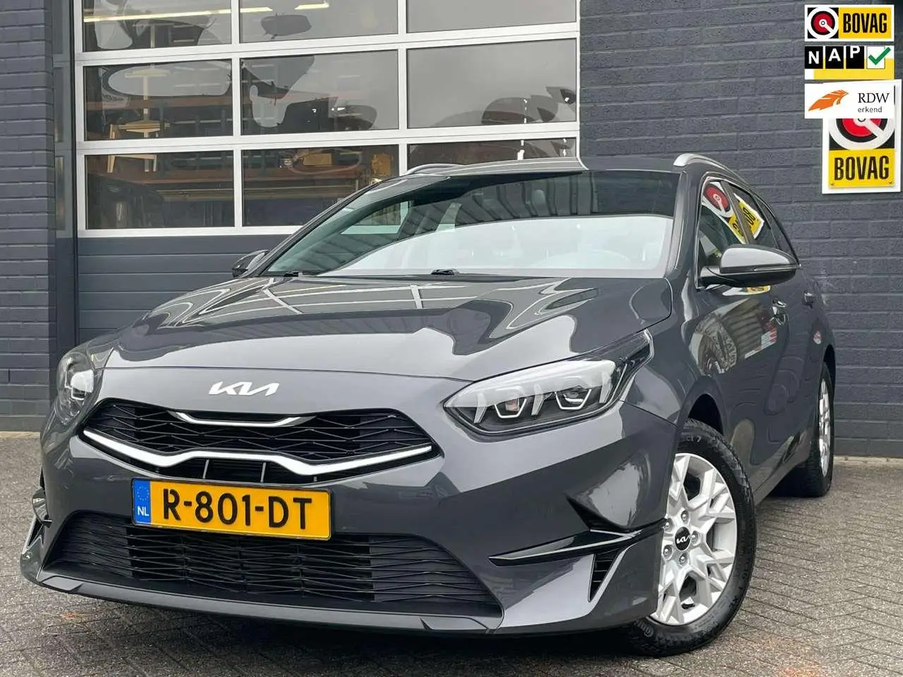 Photo 1 : Kia Ceed 2022 Petrol