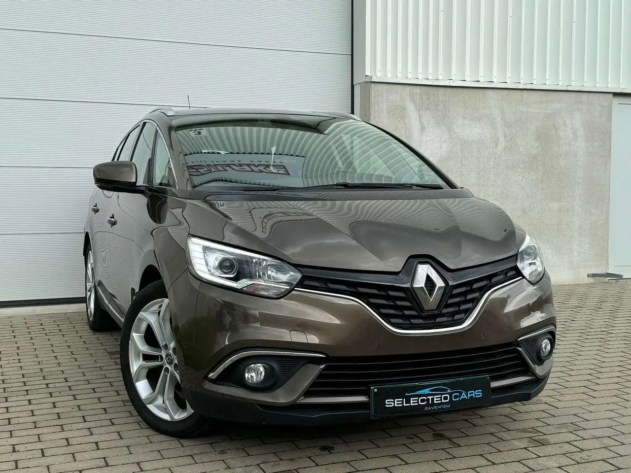 Photo 1 : Renault Scenic 2017 Essence