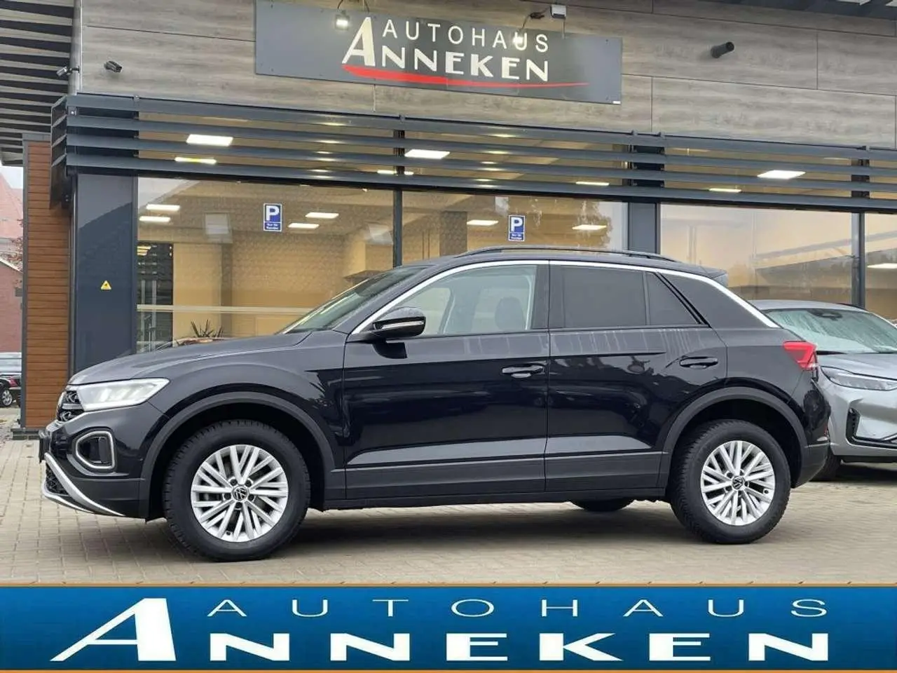 Photo 1 : Volkswagen T-roc 2023 Essence