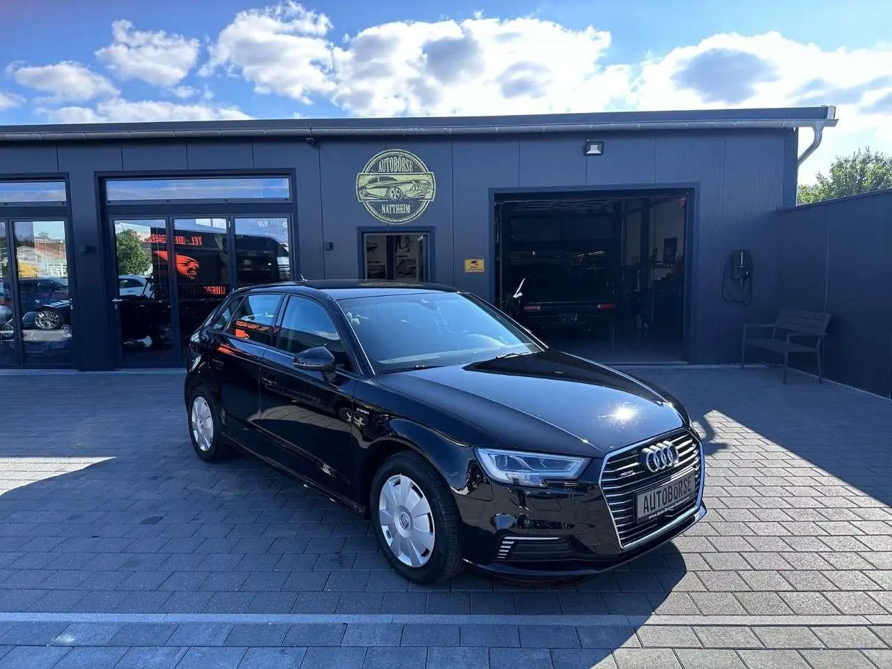 Photo 1 : Audi A3 2017 Hybride