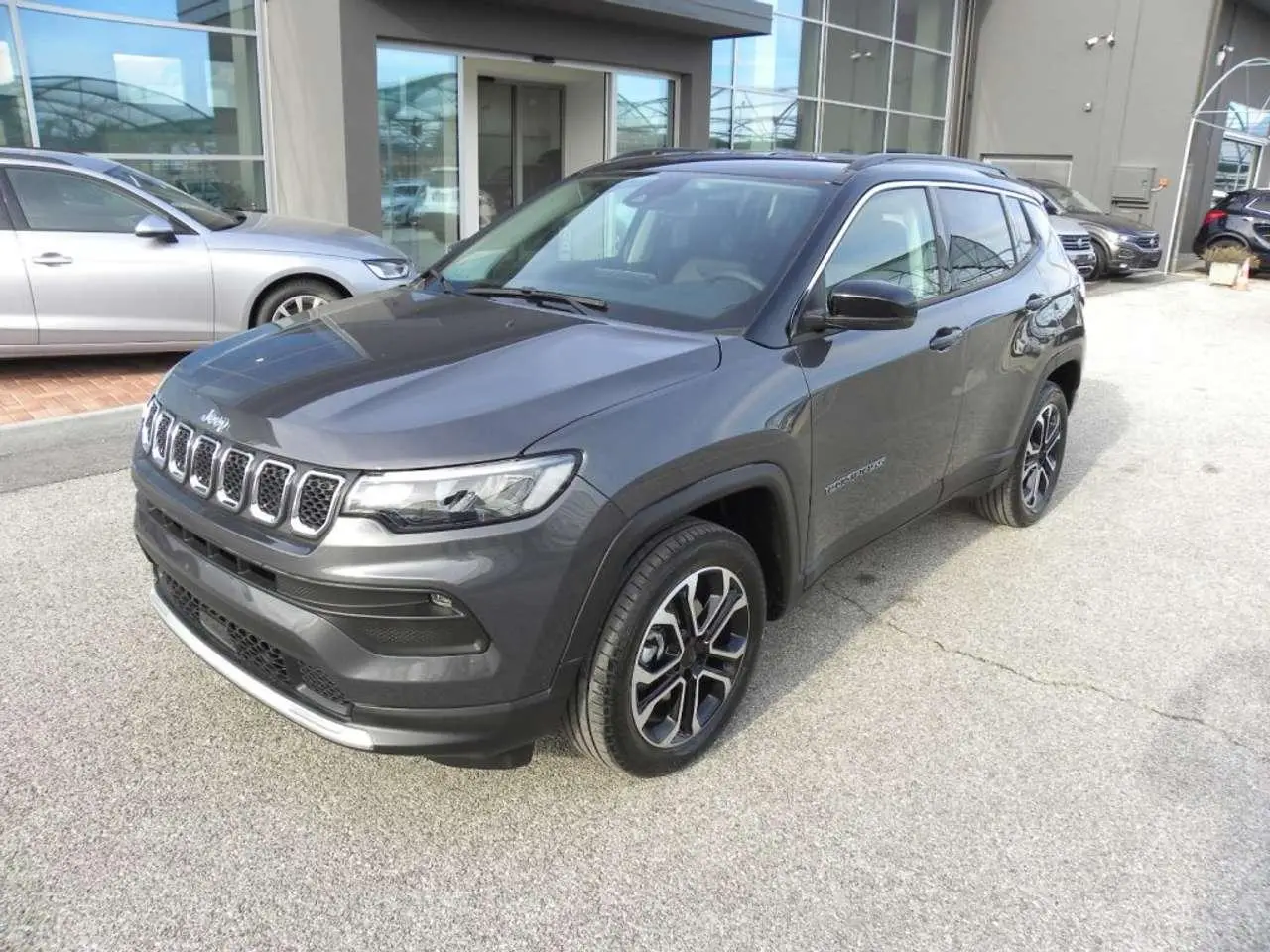 Photo 1 : Jeep Compass 2023 Hybrid