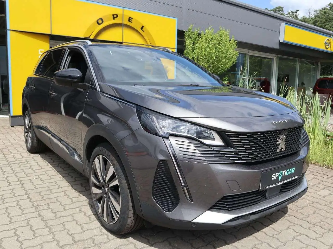 Photo 1 : Peugeot 5008 2020 Petrol