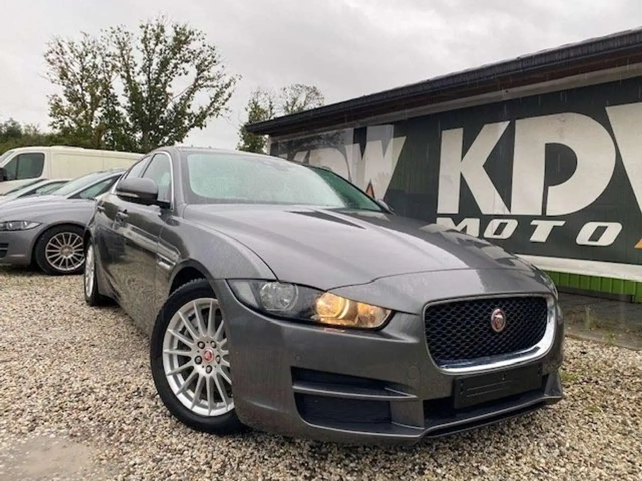 Photo 1 : Jaguar Xe 2016 Diesel