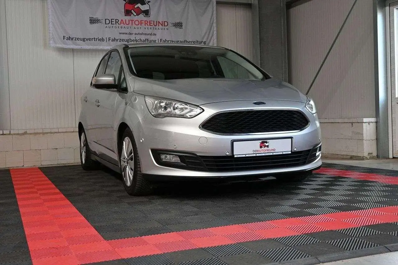 Photo 1 : Ford C-max 2016 Essence