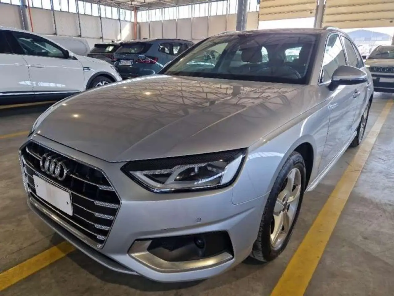 Photo 1 : Audi A4 2020 Hybrid