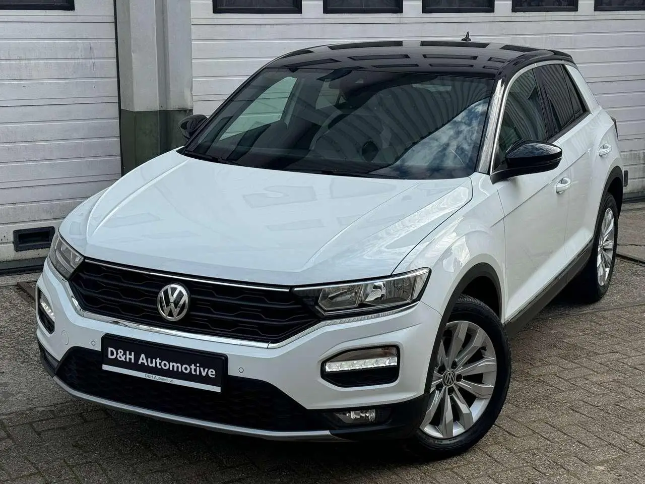 Photo 1 : Volkswagen T-roc 2018 Petrol