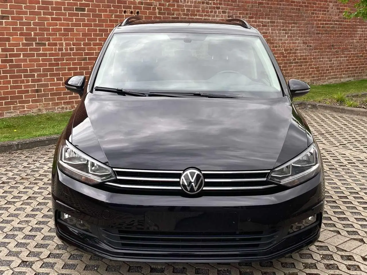 Photo 1 : Volkswagen Touran 2021 Essence