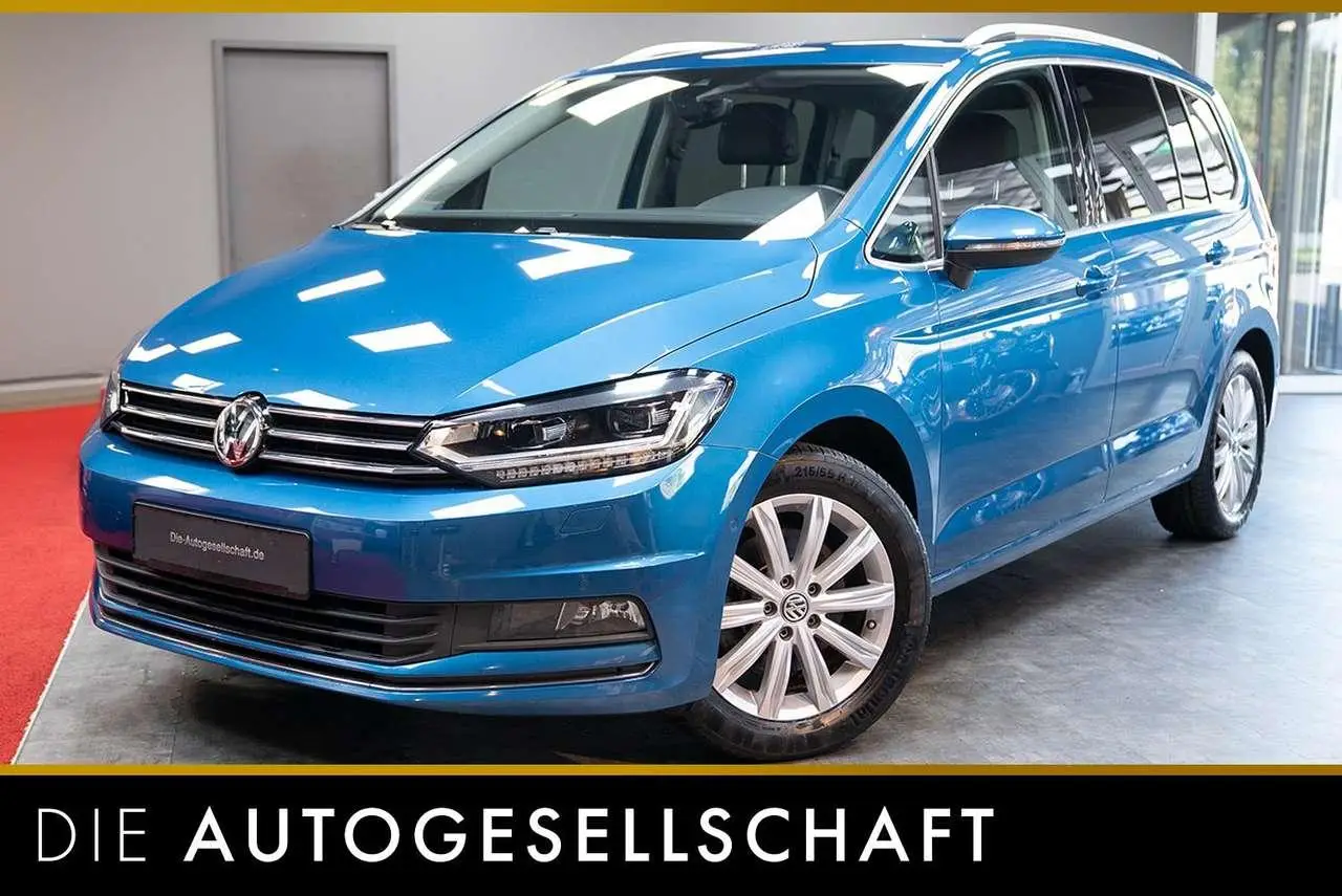 Photo 1 : Volkswagen Touran 2017 Essence