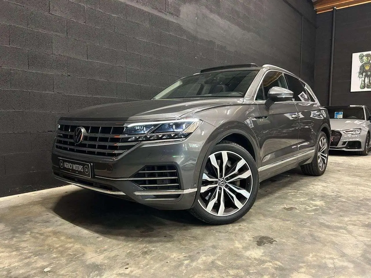 Photo 1 : Volkswagen Touareg 2021 Hybrid