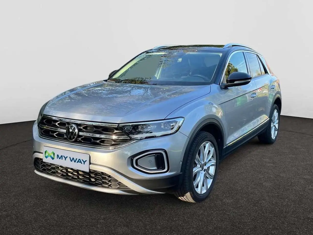 Photo 1 : Volkswagen T-roc 2023 Essence