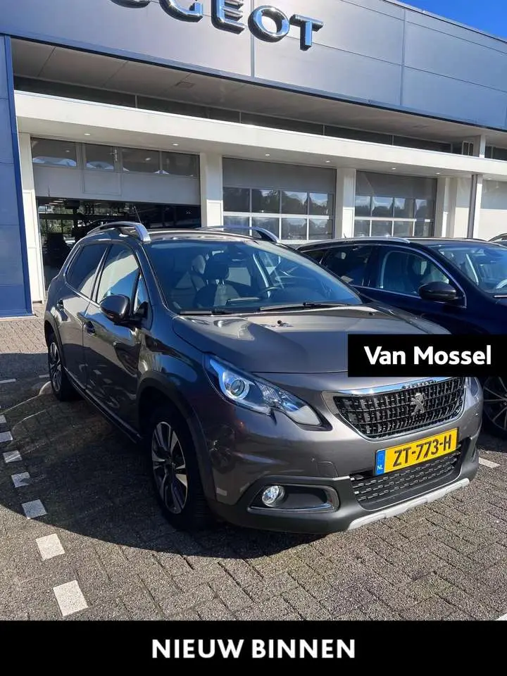 Photo 1 : Peugeot 2008 2019 Petrol