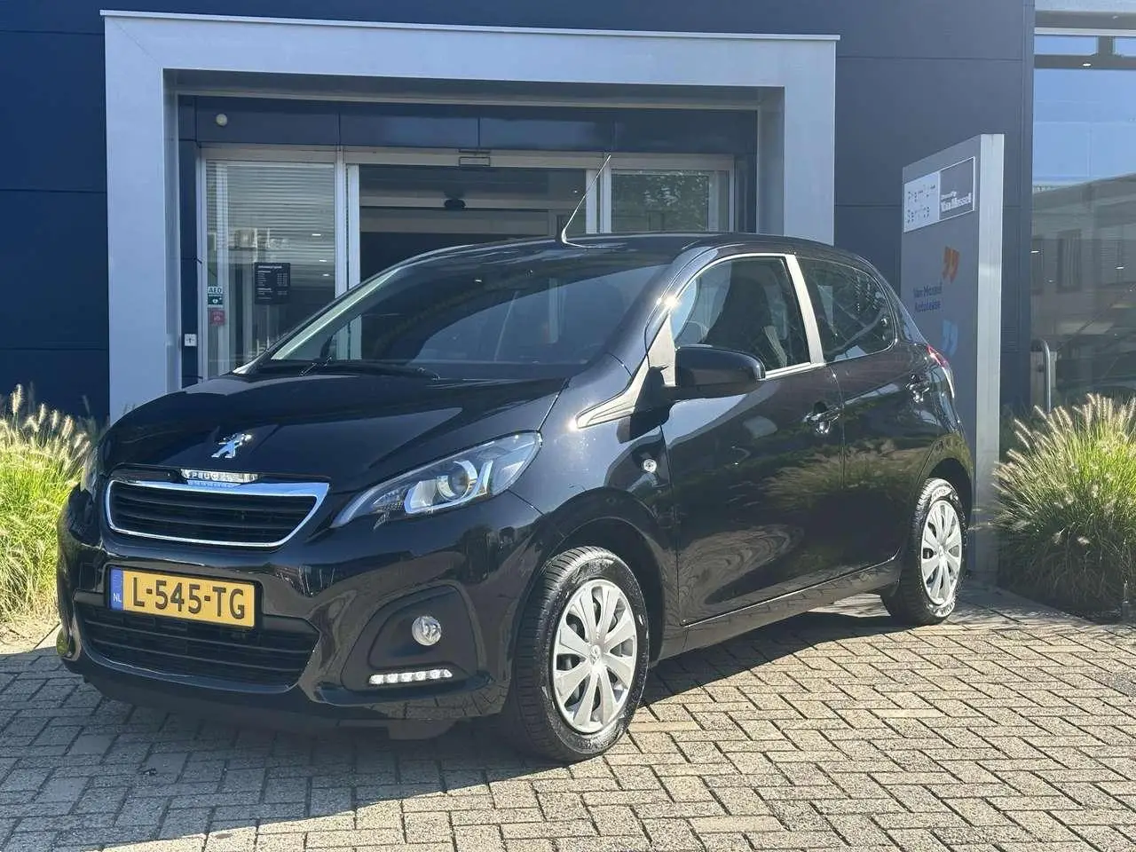 Photo 1 : Peugeot 108 2021 Petrol