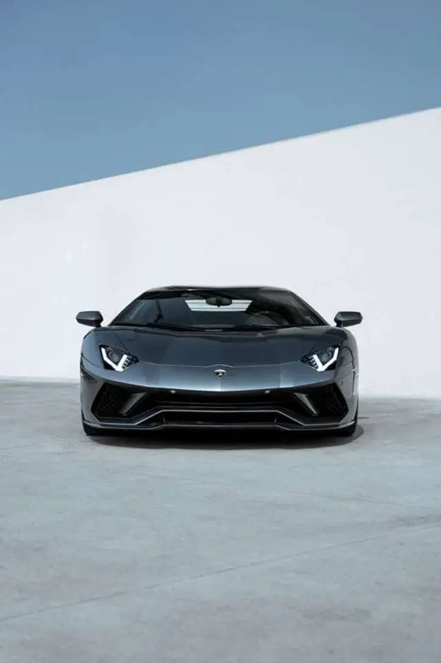 Photo 1 : Lamborghini Aventador 2019 Essence