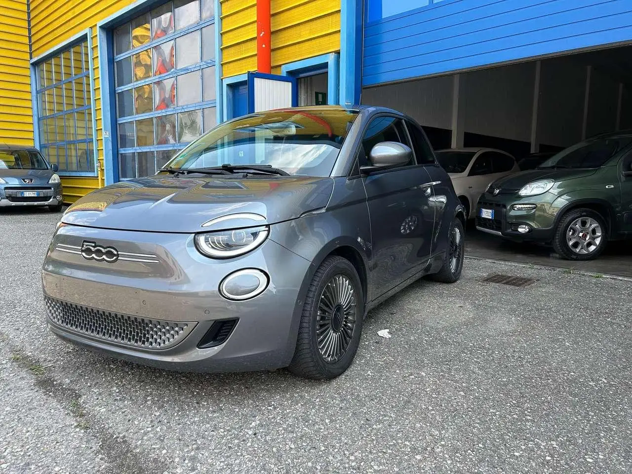 Photo 1 : Fiat 500 2021 Électrique