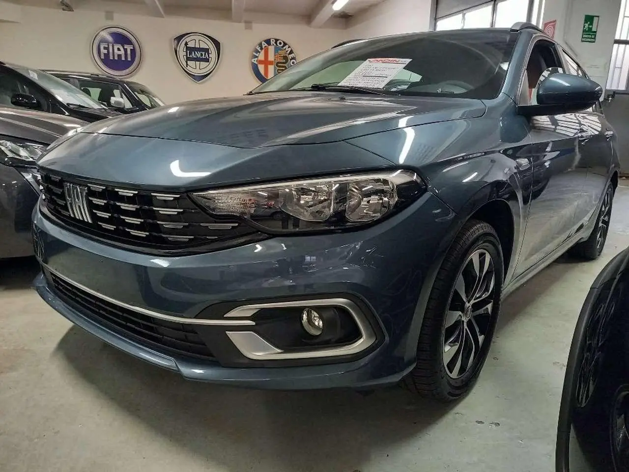 Photo 1 : Fiat Tipo 2023 Petrol