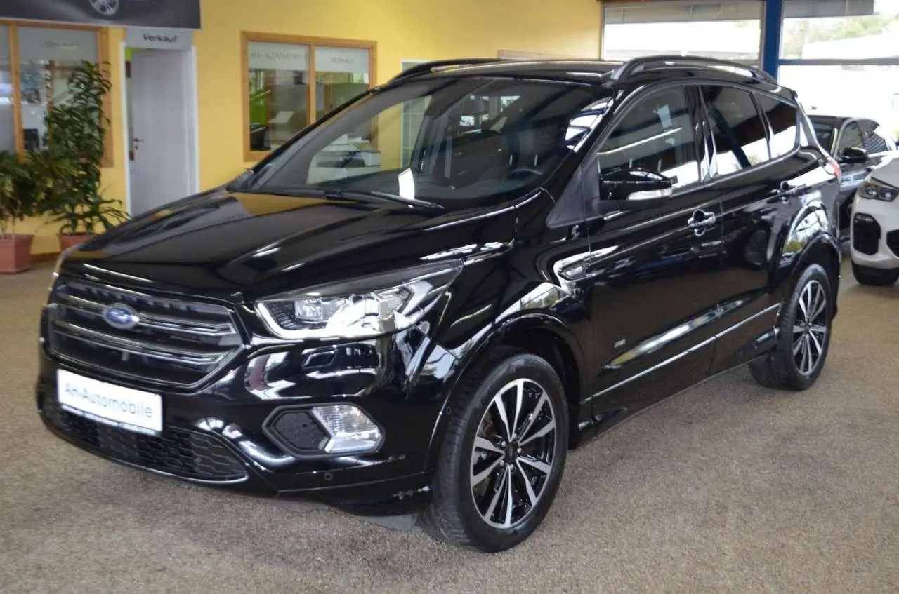 Photo 1 : Ford Kuga 2019 Essence