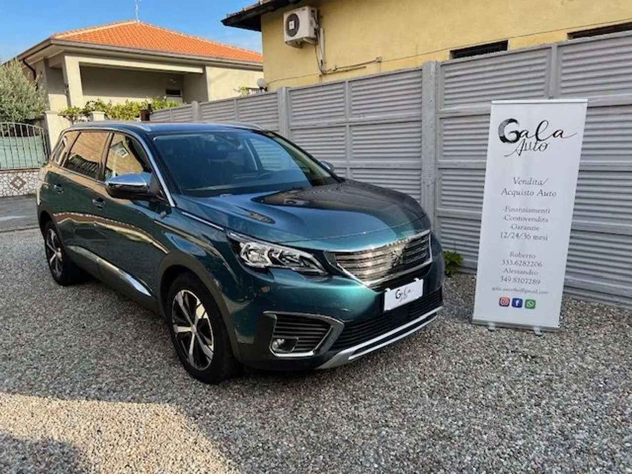 Photo 1 : Peugeot 5008 2019 Essence