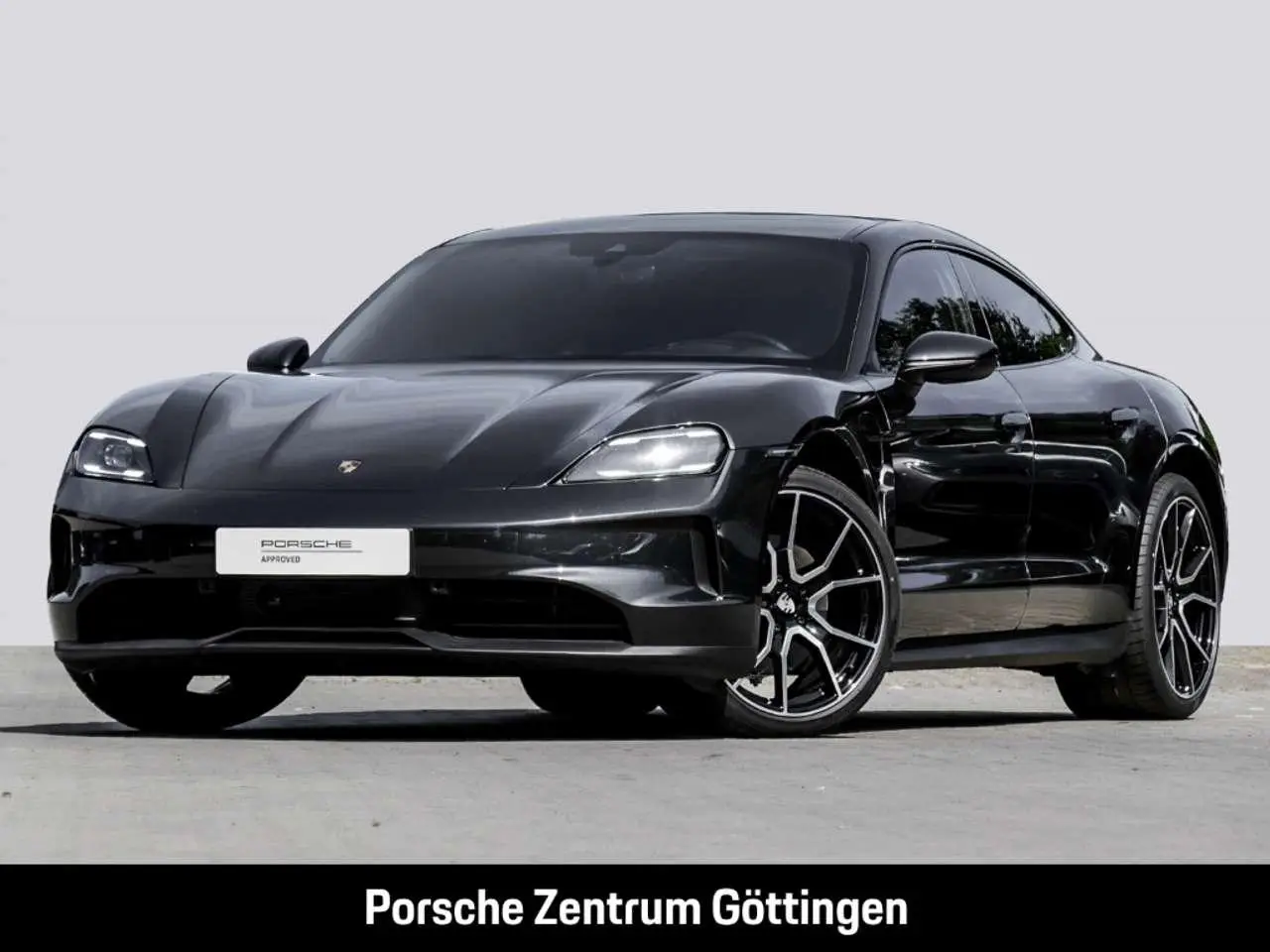 Photo 1 : Porsche Taycan 2024 Electric